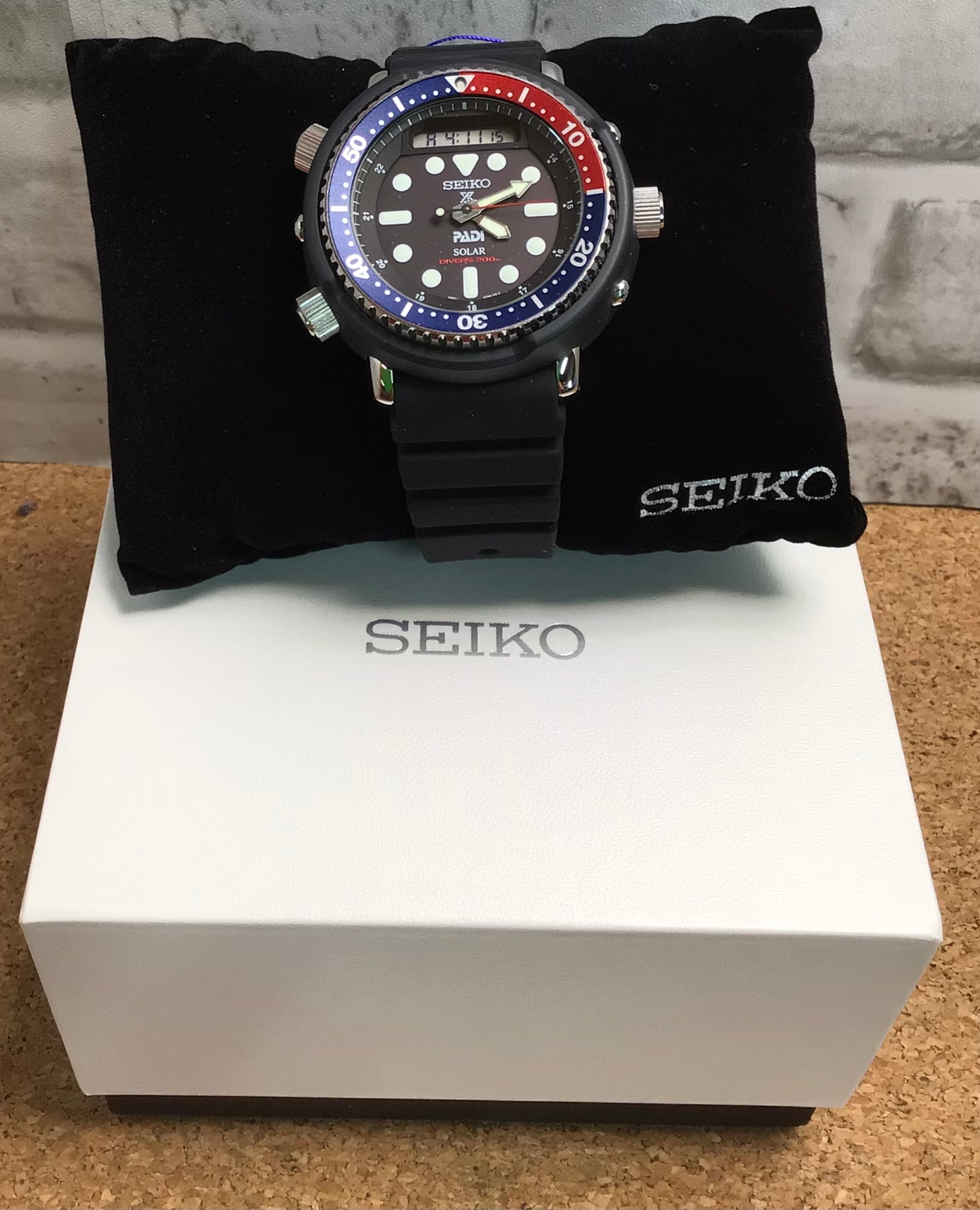 Seiko Prospex - Solar"Tuna" PADI Dive Watch Analog/Digital** Working** (7845318230254)